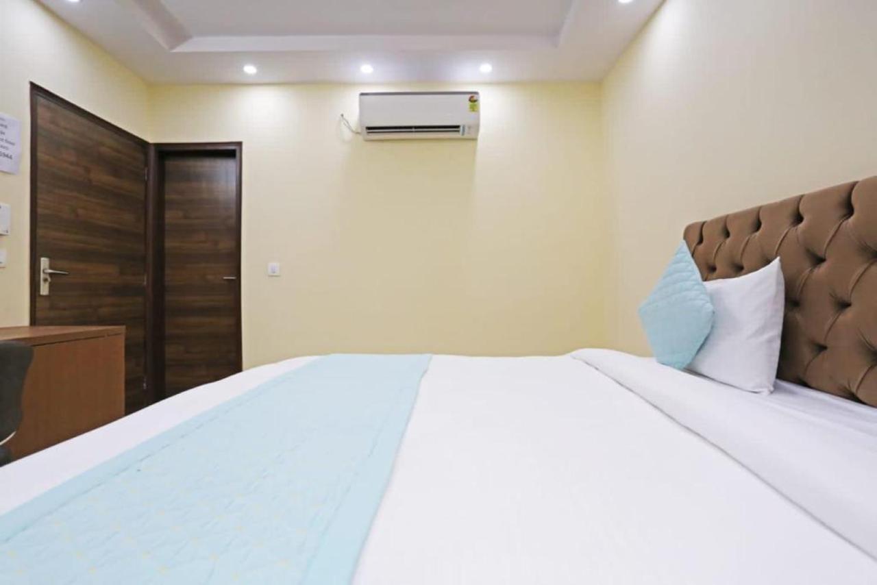 Hotel Mannat Bhera Enclave New Delhi Ngoại thất bức ảnh